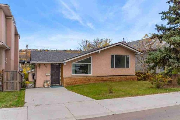 4407 Bowness Road NW, Calgary